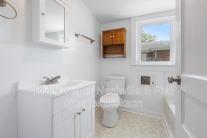 3 Bedroom, 2 Bathroom House Near Downtown Dickson! property image