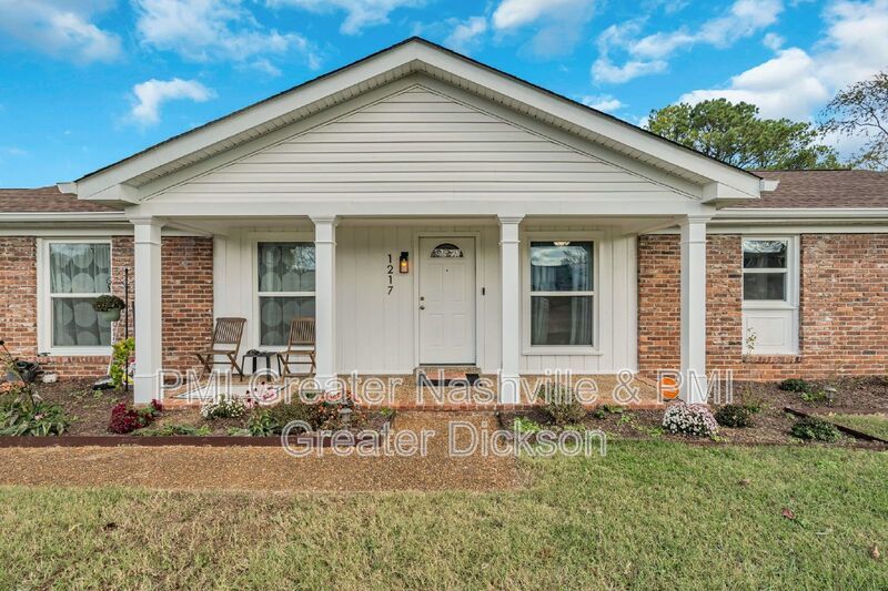 Stunning 3-Bedroom, 2-Bath Ranch-Style Home! property image