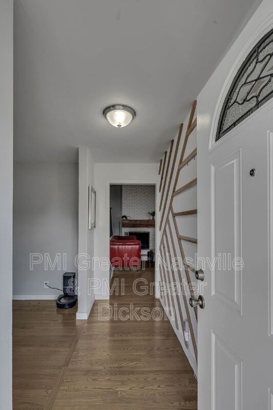 Stunning 3-Bedroom, 2-Bath Ranch-Style Home! property image