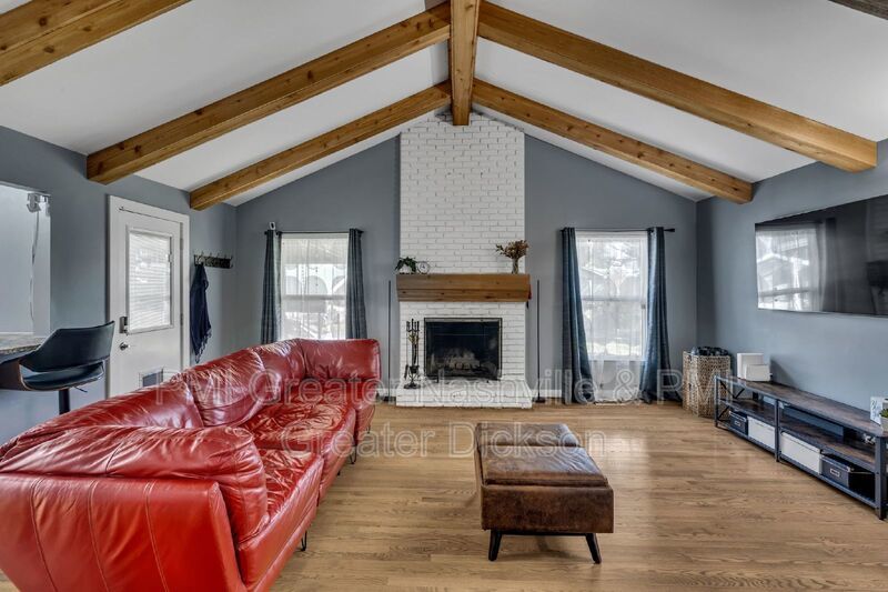 Stunning 3-Bedroom, 2-Bath Ranch-Style Home! property image