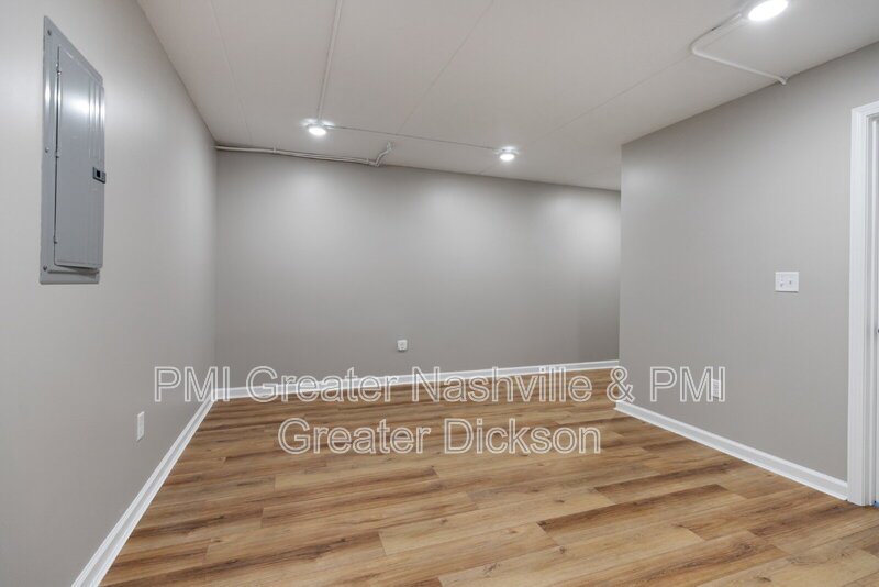 Downtown Dickson, 2 Bedrooms/ 1 Bathroom! property image