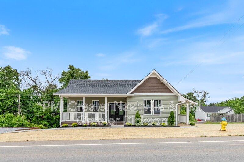 Charming 3-Bedroom Home with 2 Full Baths in the Heart of Dickson! property image