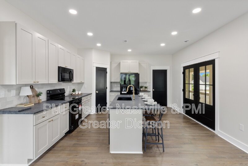 Charming 3-Bedroom Home with 2 Full Baths in the Heart of Dickson! property image