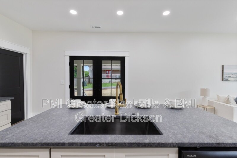 Charming 3-Bedroom Home with 2 Full Baths in the Heart of Dickson! property image