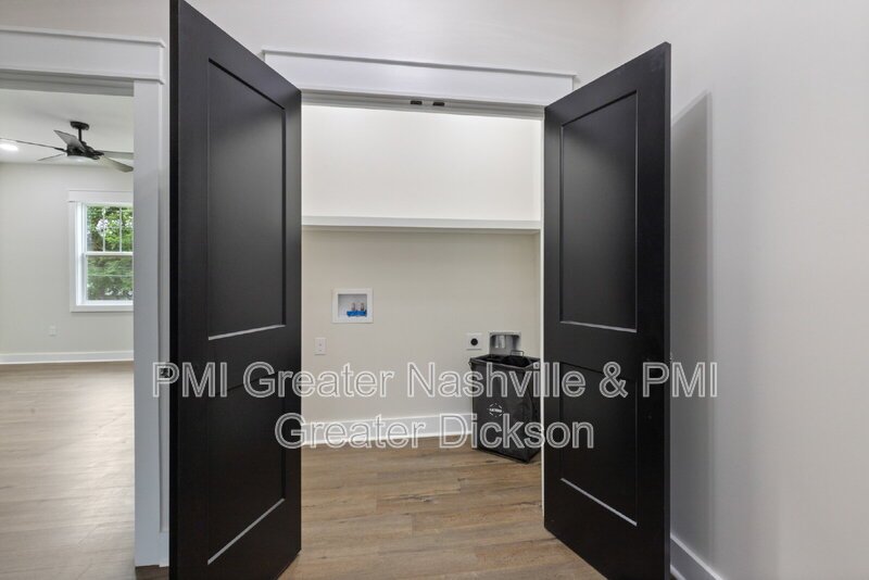 Charming 3-Bedroom Home with 2 Full Baths in the Heart of Dickson! property image