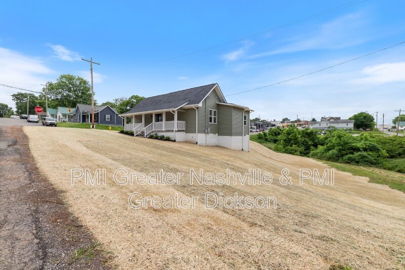 Charming 3-Bedroom Home with 2 Full Baths in the Heart of Dickson! property image