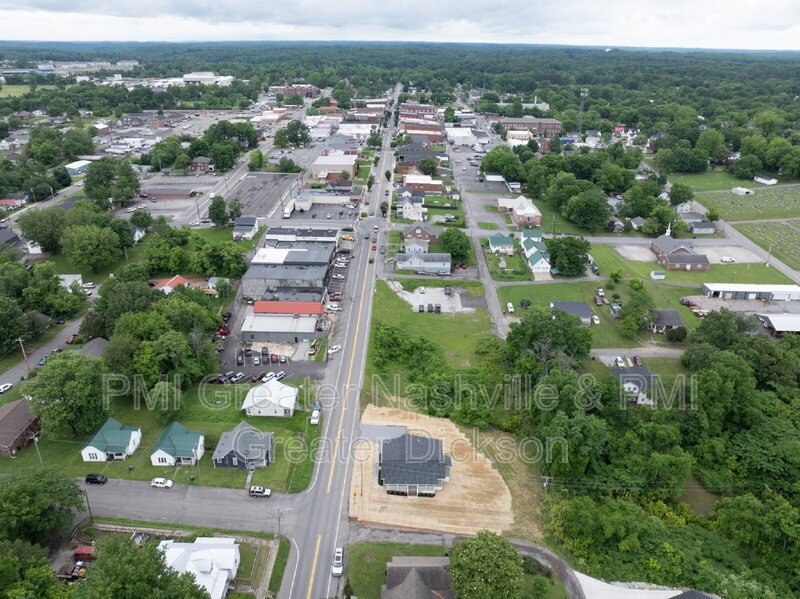 Charming 3-Bedroom Home with 2 Full Baths in the Heart of Dickson! property image