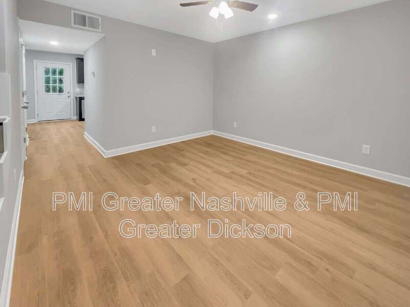 2 Bedroom 1.5 Bathroom Townhome in Dickson! property image