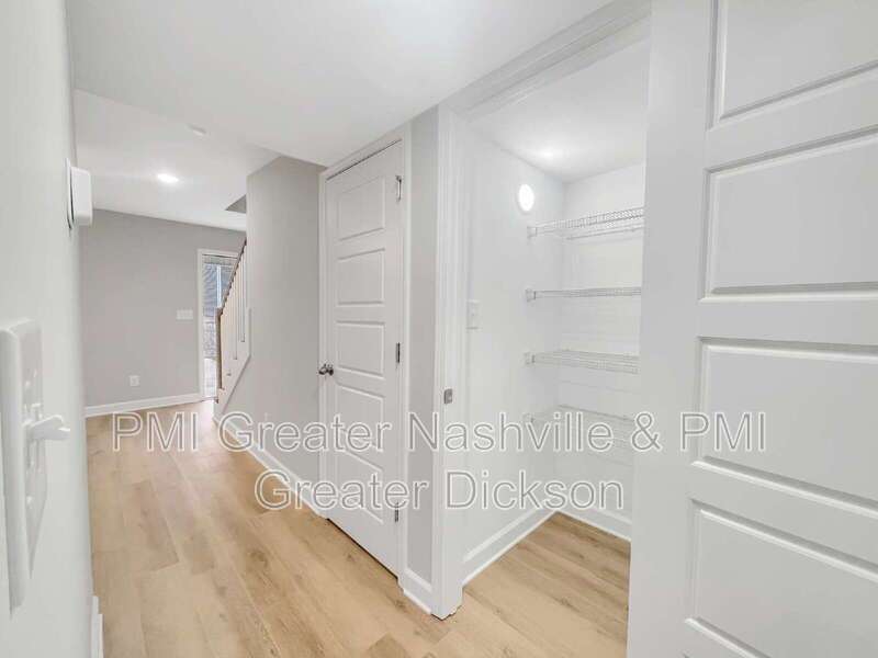 2 Bedroom 1.5 Bathroom Townhome in Dickson! property image