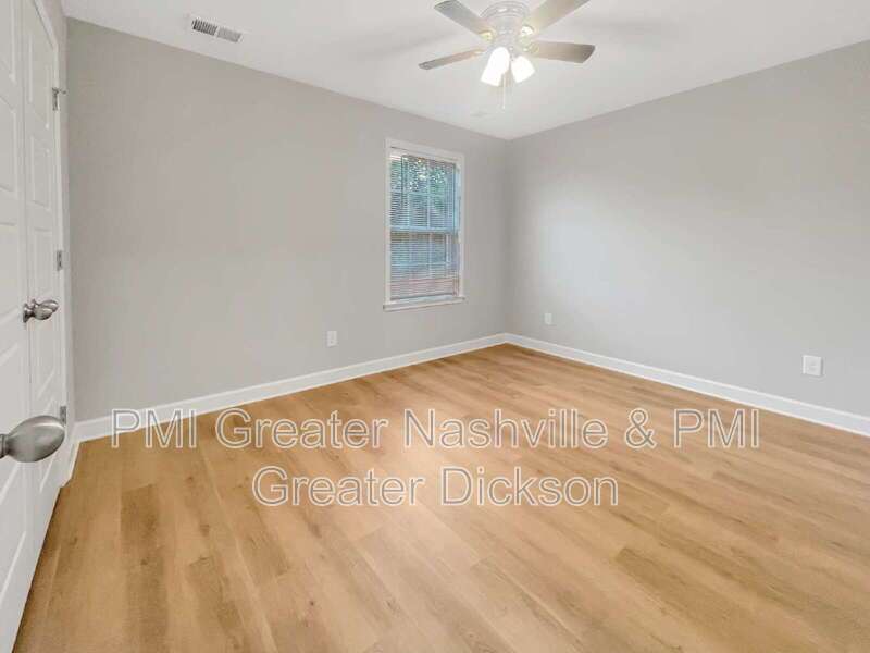 2 Bedroom 1.5 Bathroom Townhome in Dickson! property image