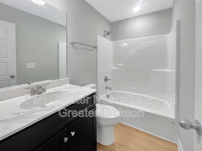 2 Bedroom 1.5 Bathroom Townhome in Dickson! property image