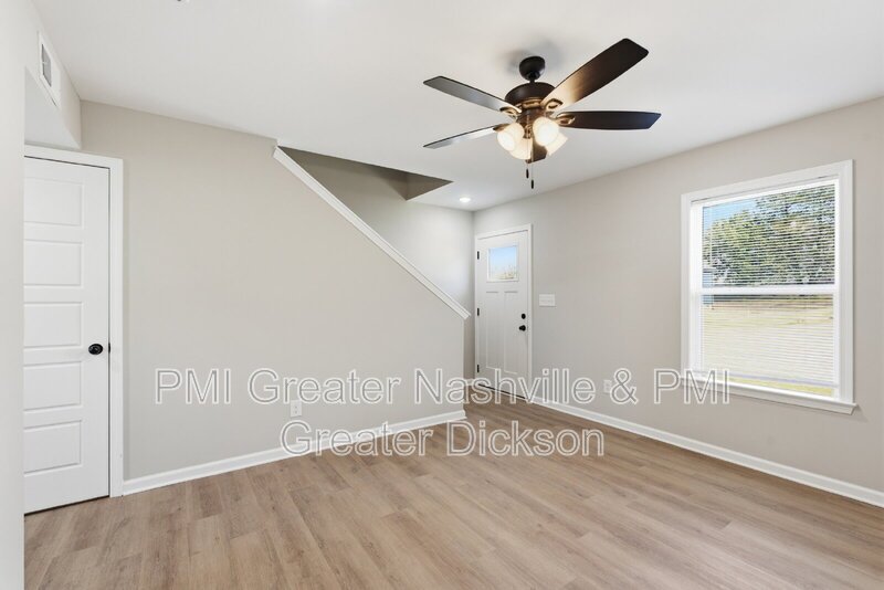 2 Bedroom 1.5 Bathroom Townhome in Dickson! property image