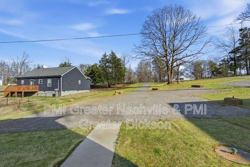 2 Bedroom 1.5 Bathroom Townhome in Dickson! property image