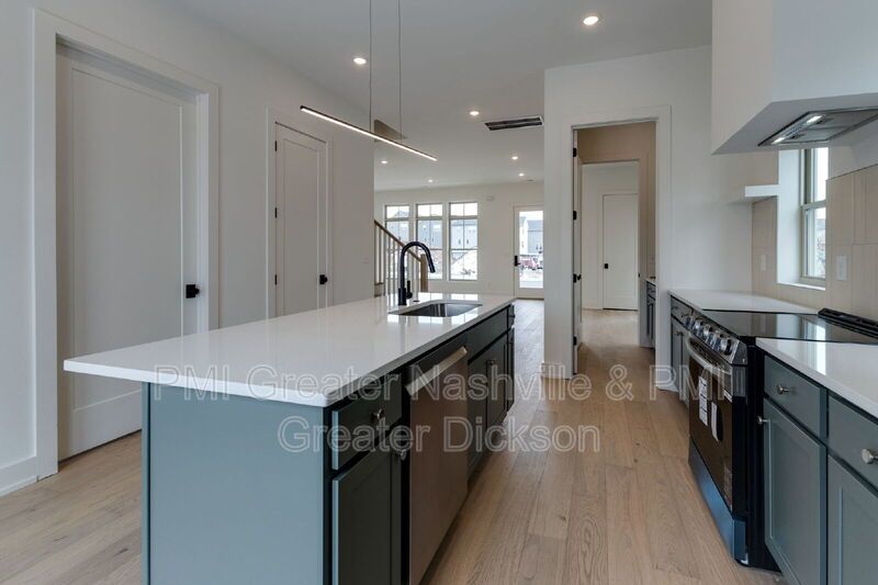 Adorable Single Family Rental Home Charlotte Park/ The Nations property image