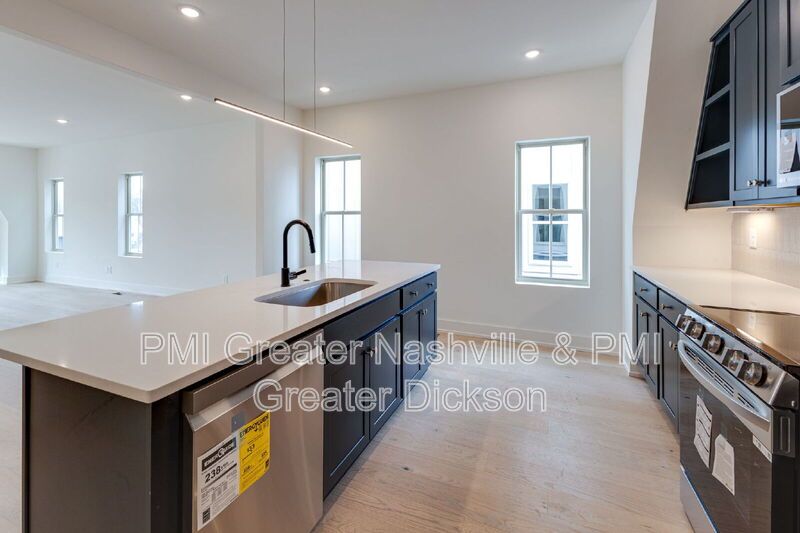 Adorable Single-Family Rental home Charlotte Park/ The Nations property image