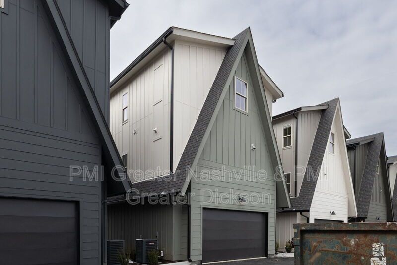 Adorable Single-Family Rental home Charlotte Park/ The Nations property image